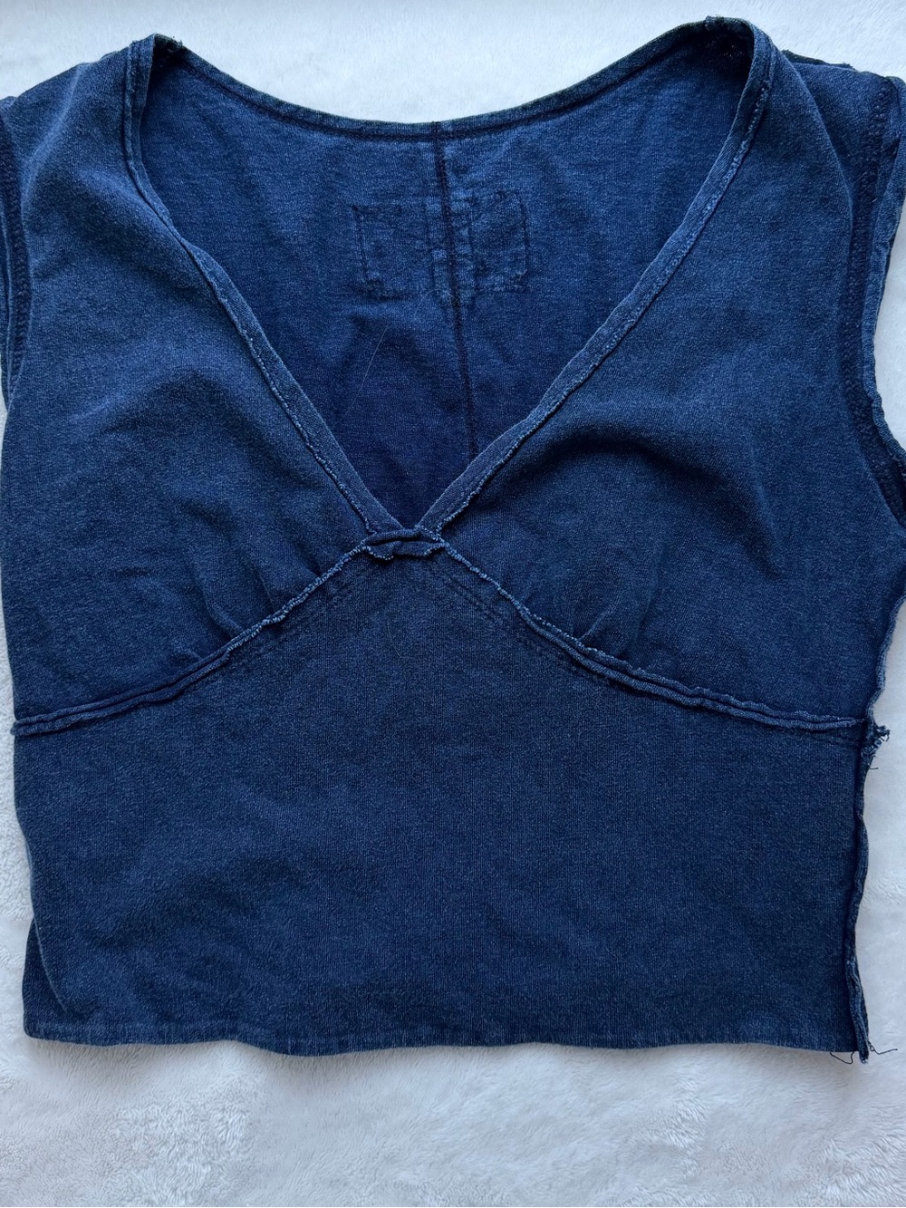 Sleeveless Navy Cropped V-Neck Tank Top